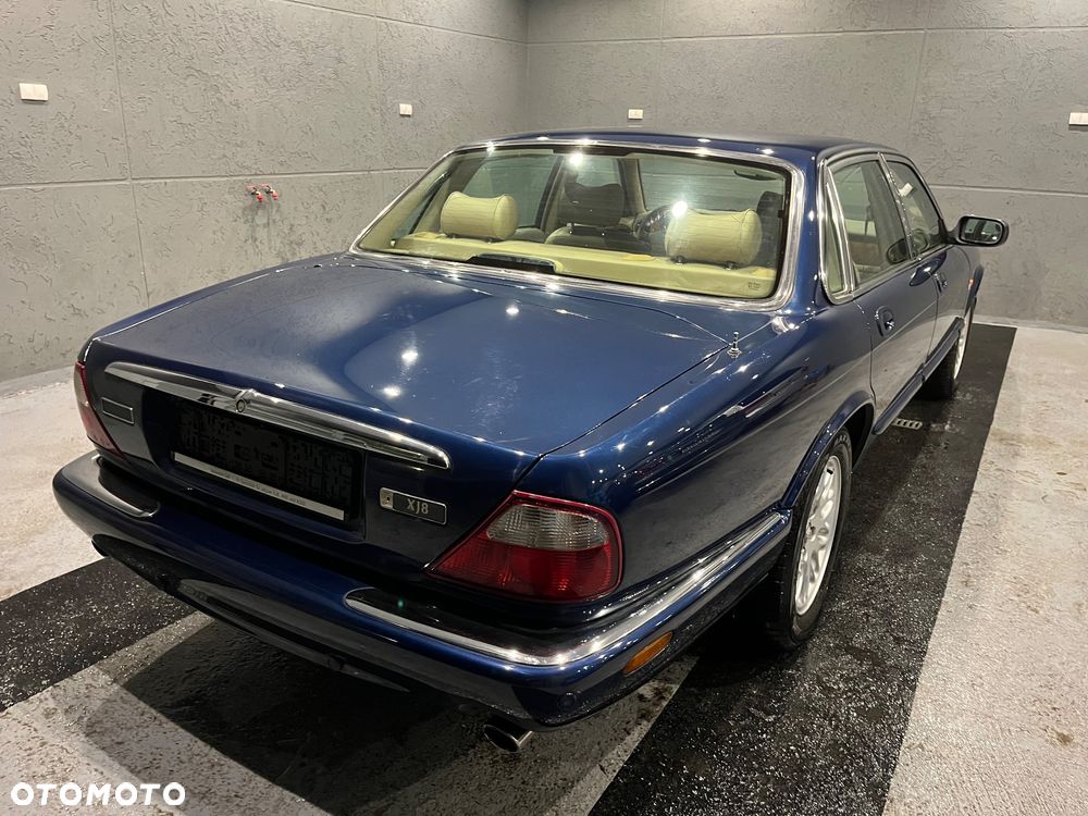 Jaguar XJ 3.2 Executive - 10