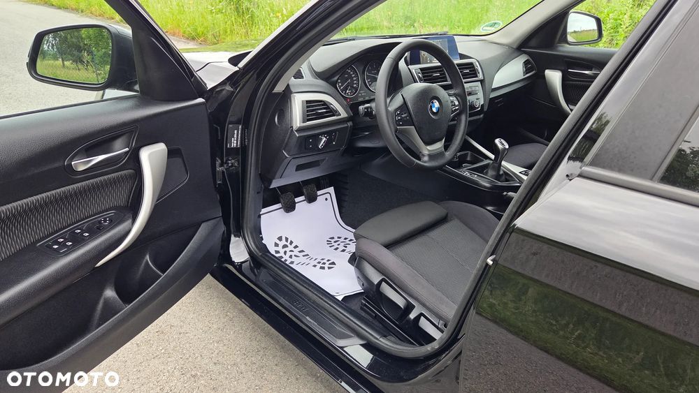 BMW Seria 1 118d Edition Metropolitan - 21