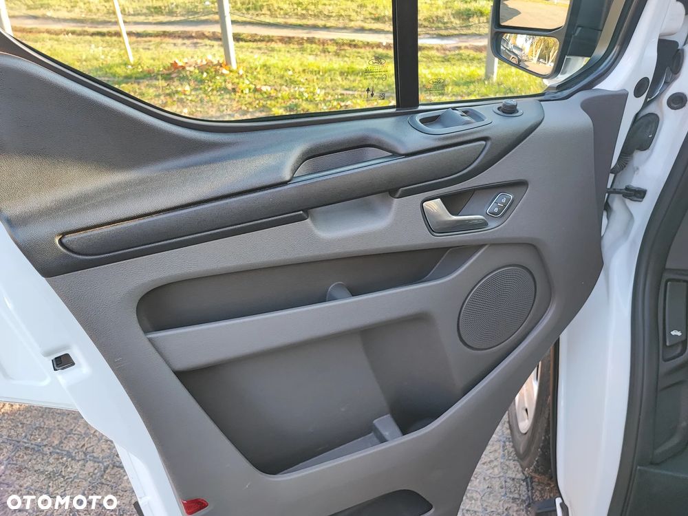 Ford Transit Custom - 25