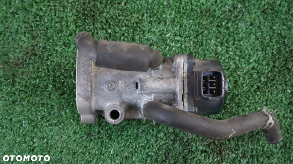 Mitsubishi Pajero III 3.5 V6 GDI 99-06 6G74 zawor EGR