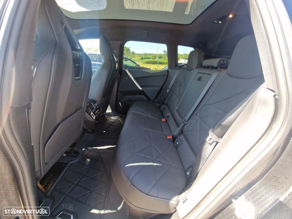 BMW iX xDrive 50 Pack Desportivo - 23