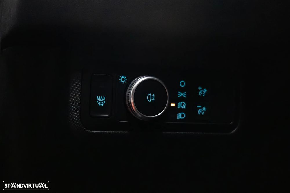 Ford Mustang Mach-E Standard - 16