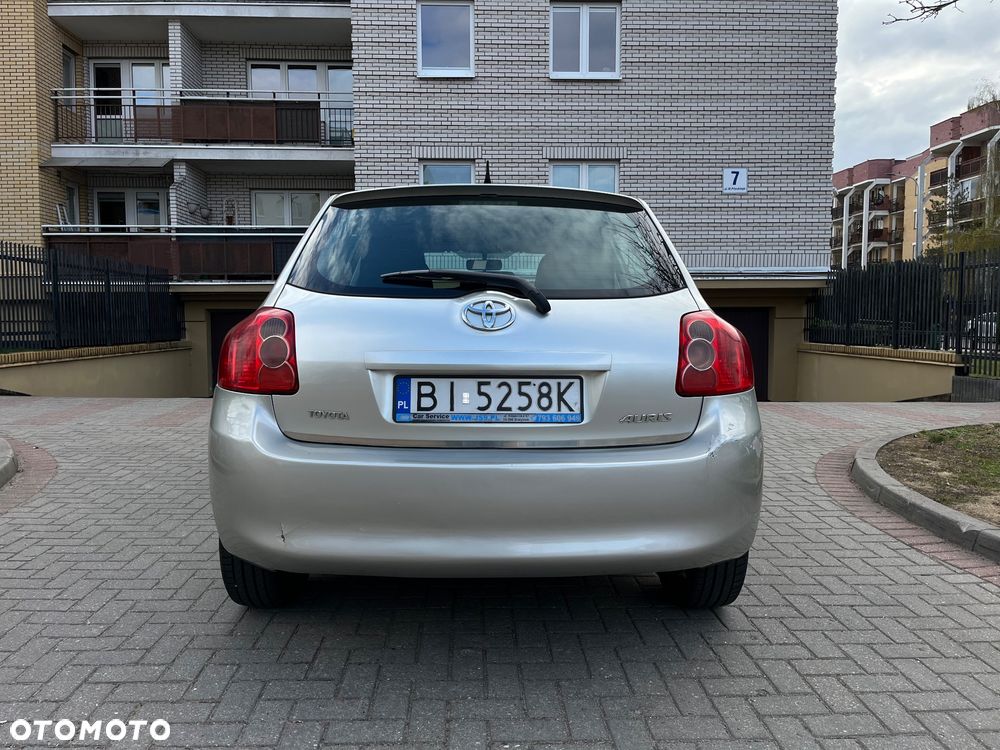 Toyota Auris 1.4 D-4D - 4