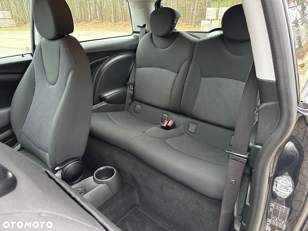 MINI Cooper 50 Camden - 17