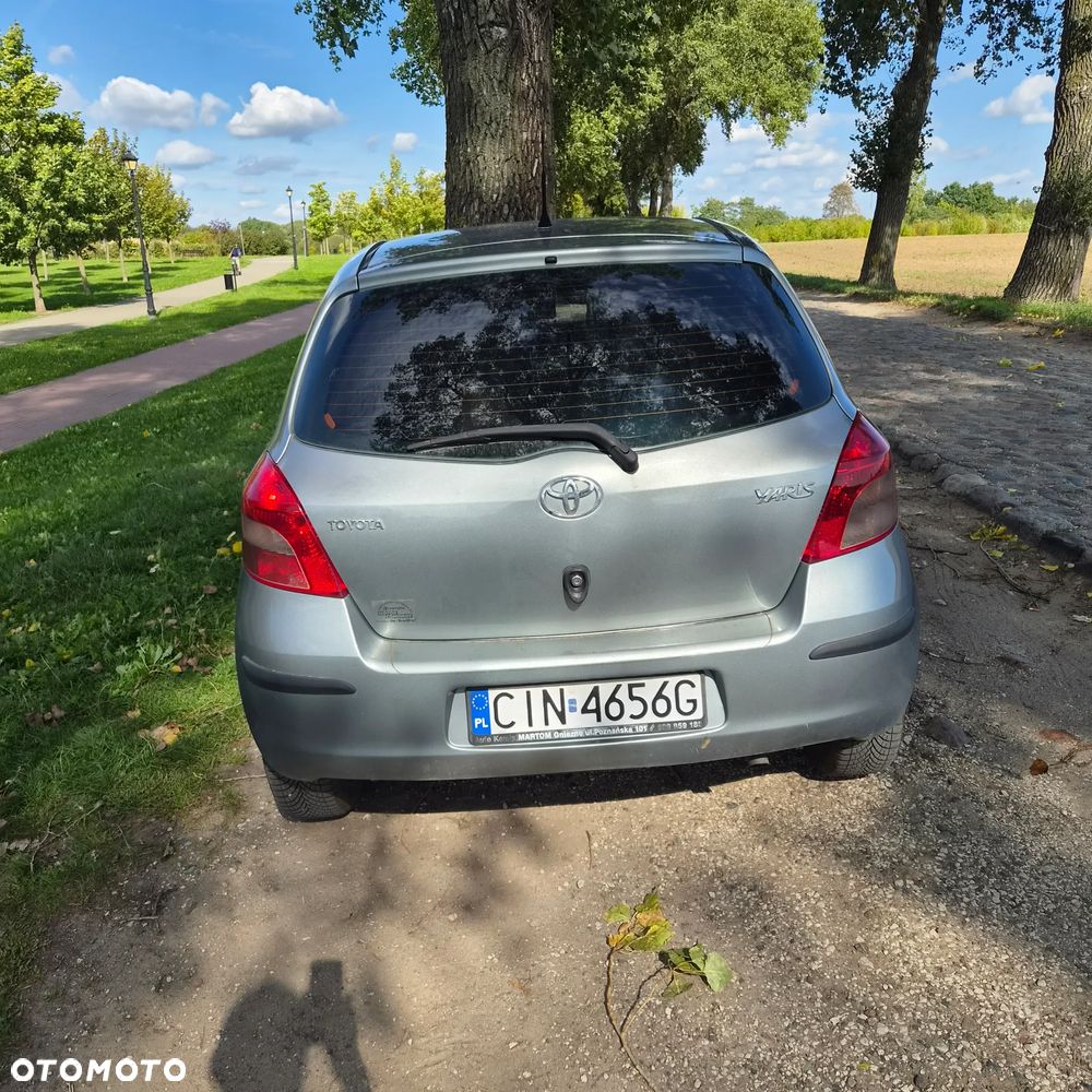 Toyota Yaris - 5