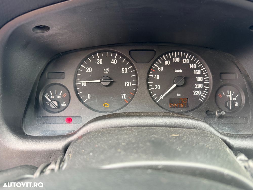 Opel Astra 1.6i Cosmo - 2