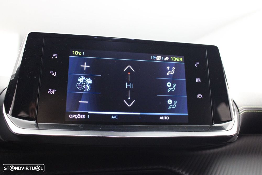 Peugeot e-2008 50 kWh GT Pack - 16