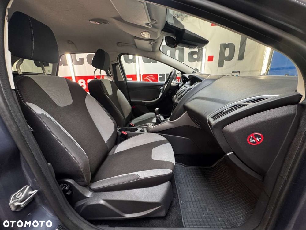 Ford Focus - 37
