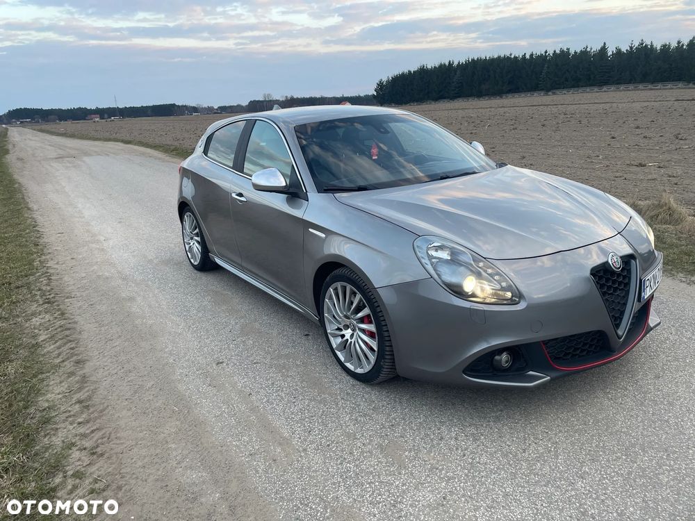 Alfa Romeo Giulietta 1750 TBi Quadrifoglio Verde - 1