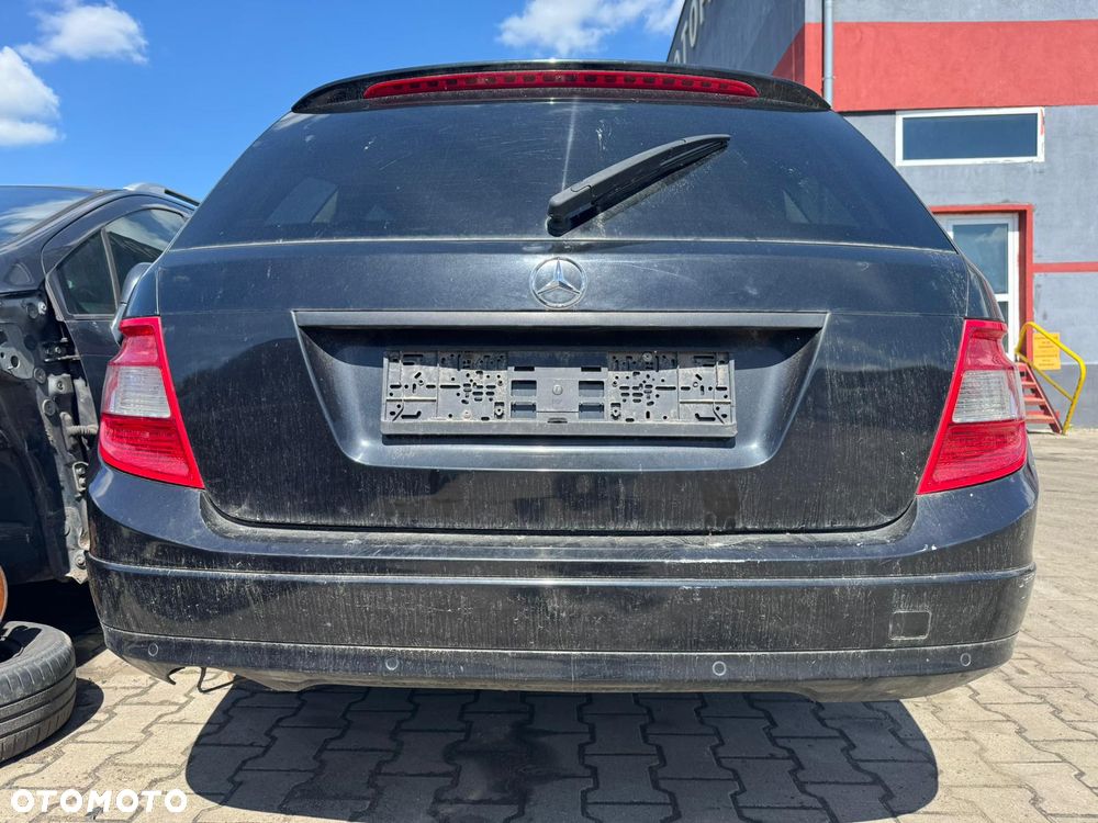 Mercedes C Klasa W204 Kombi – całe auto na części - 1