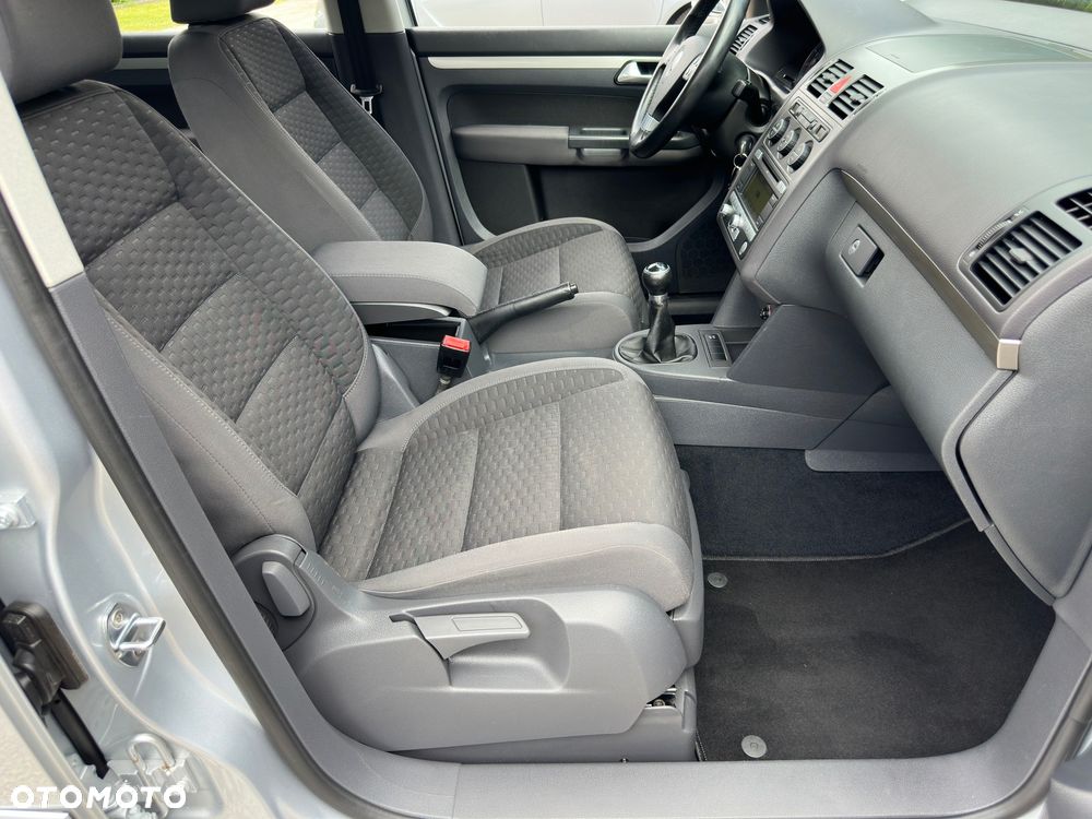 Volkswagen Touran 1.6 Trendline - 10