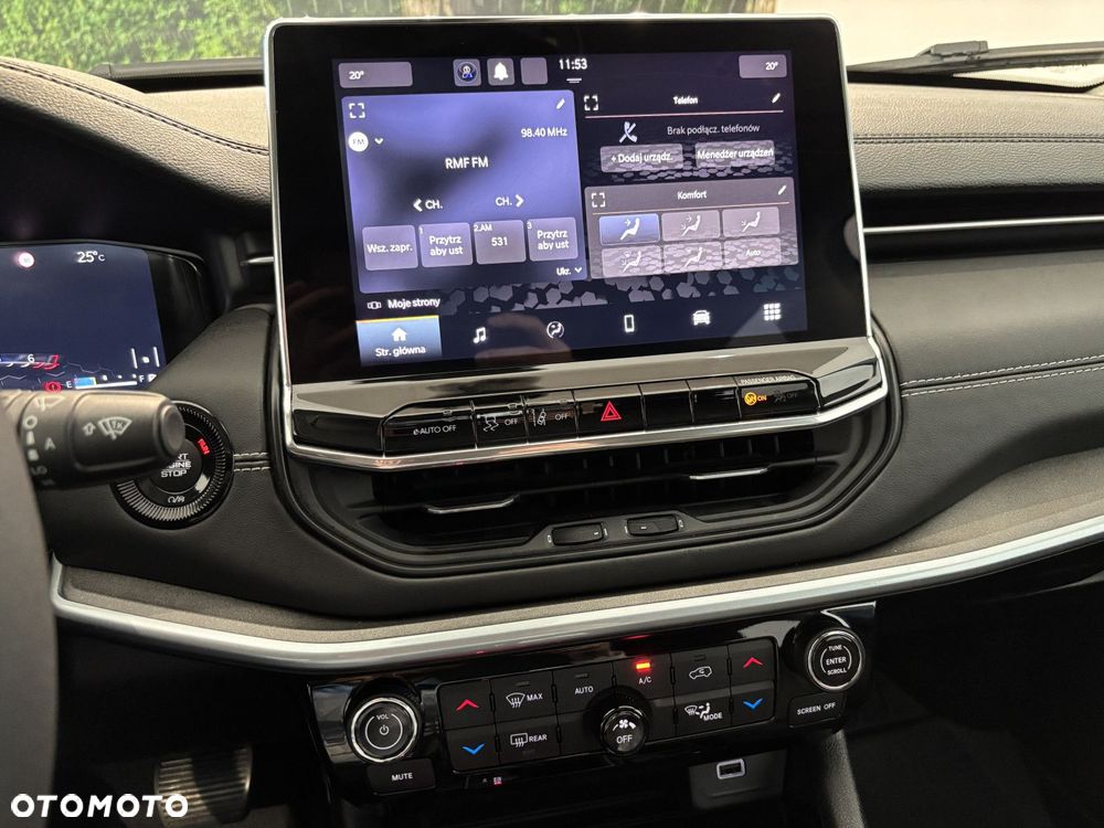 Jeep Compass - 25