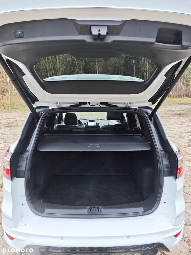 Ford Kuga 1.5 EcoBoost 2x4 ST-Line - 21