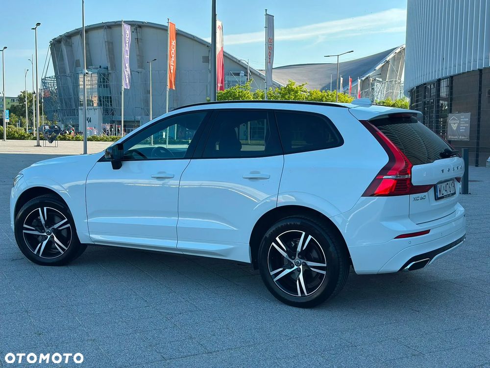 Volvo XC 60 B4 D AWD R-Design - 4
