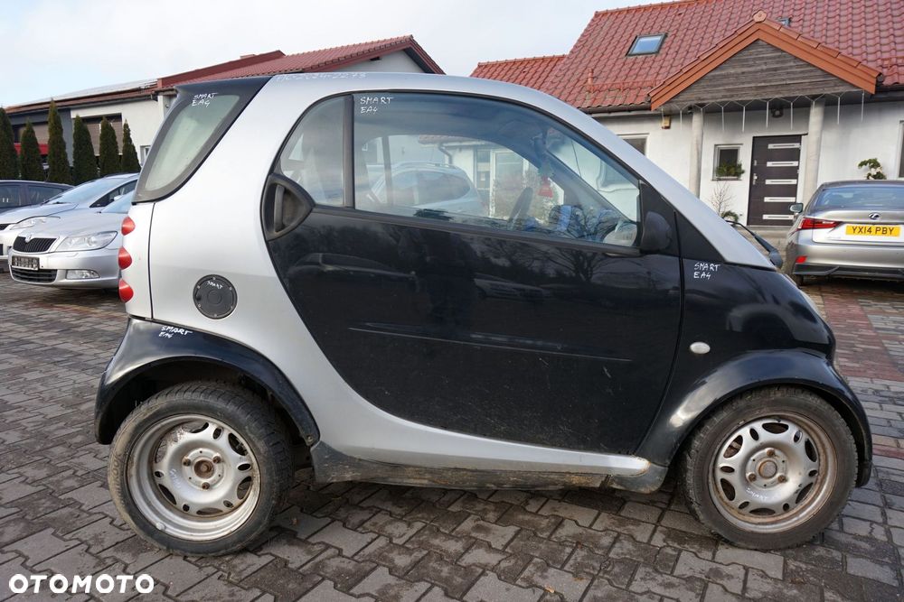 SMART FORTWO I 450 2000 EA4 0.8 CDI OM660.940 40KM 717409 CZARNY na części - 6