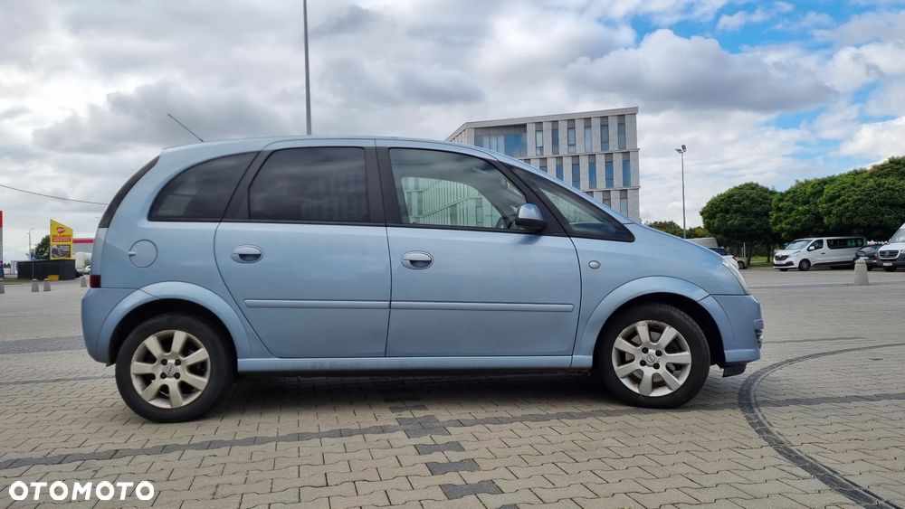 Opel Meriva 1.8 Cosmo MTA - 4