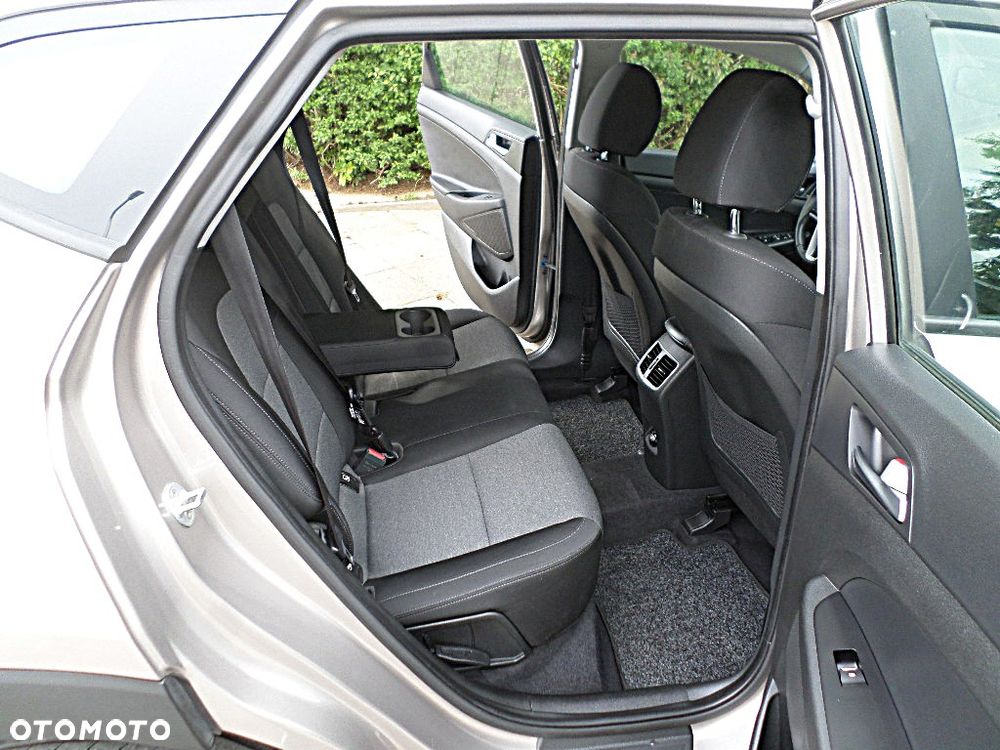 Hyundai Tucson blue 1.6 GDi 2WD Navi - 22