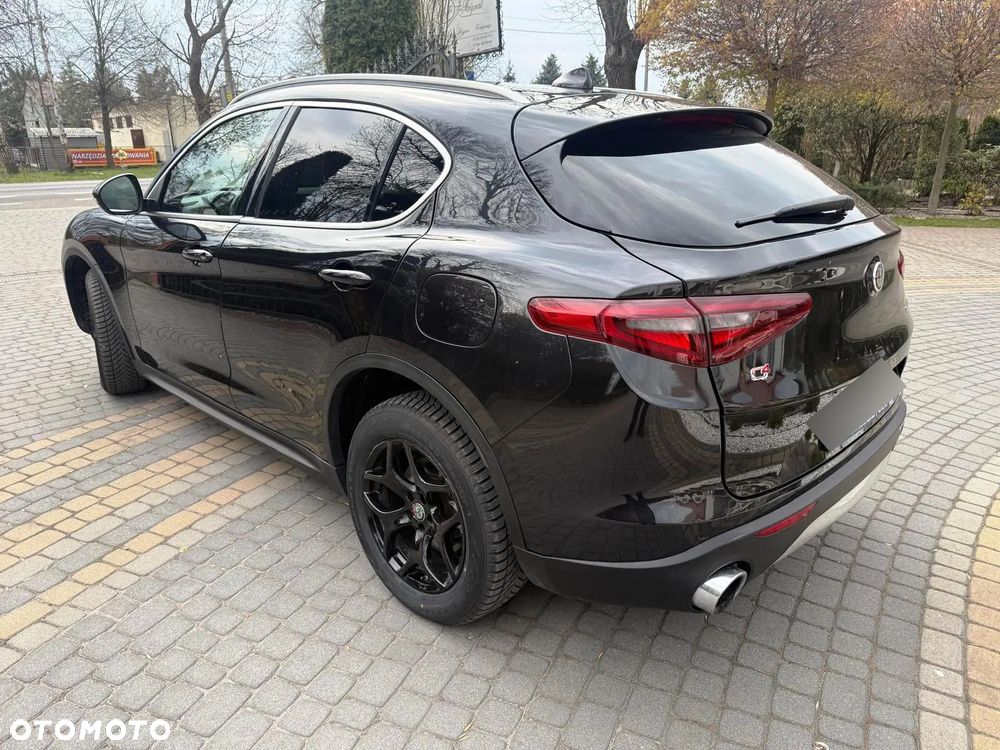 Alfa Romeo Stelvio - 25