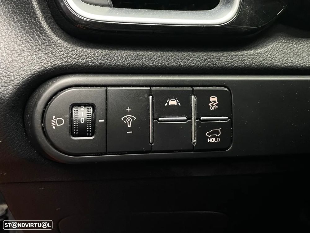 Kia Ceed SW 1.6 CRDi TX+SRF 7DCT - 20