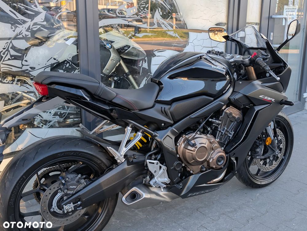 Honda CBR - 12