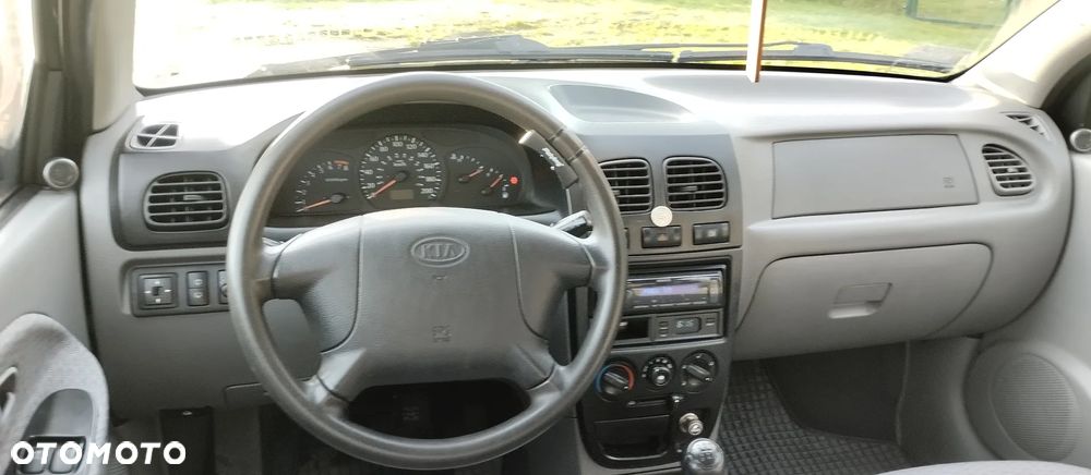 Kia Rio 1.5 LS - 5
