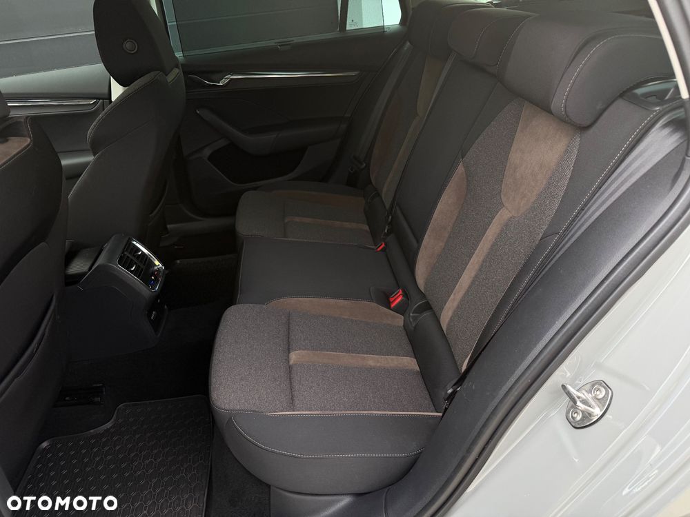 Skoda Octavia 2.0 TDI DSG 4x4 Scout First Edition - 39
