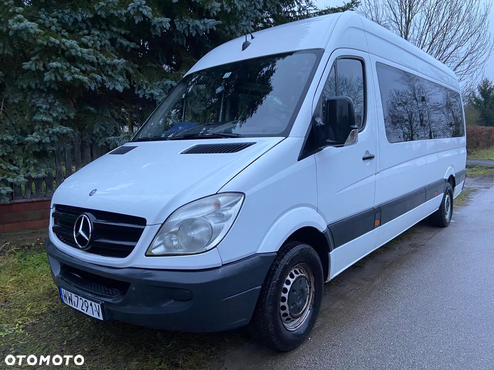 Mercedes-Benz Sprinter - 2