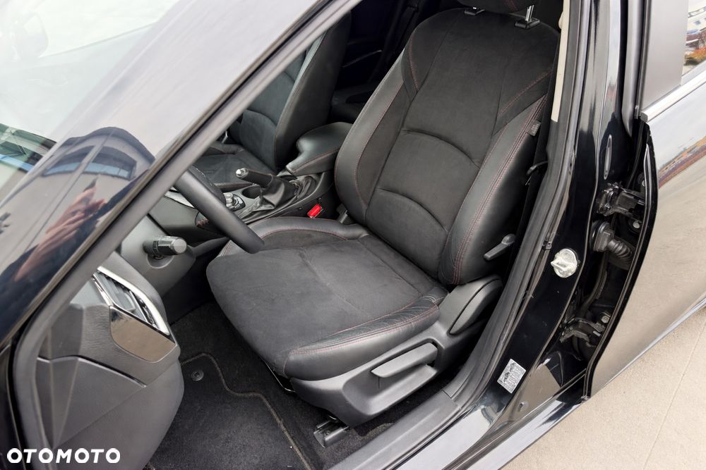 Mazda 3 SKYACTIV-G 120 NAKAMA - 23