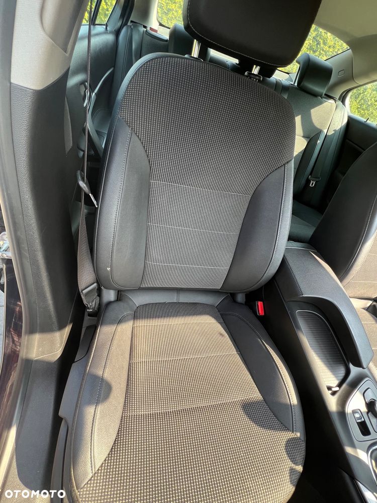 Opel Insignia 2.0 CDTI - 37