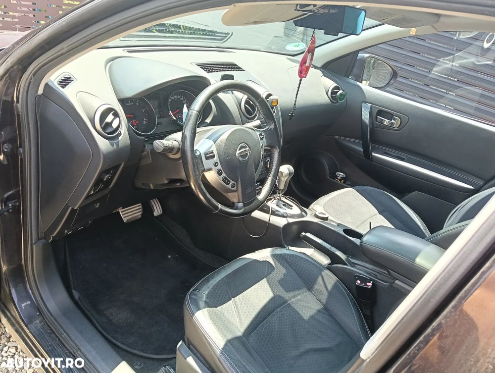 Nissan Qashqai 2.0 DCI 4 x 4 DPF Aut tekna - 30