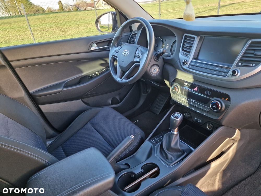 Hyundai Tucson 1.6 GDI BlueDrive Style 2WD - 6