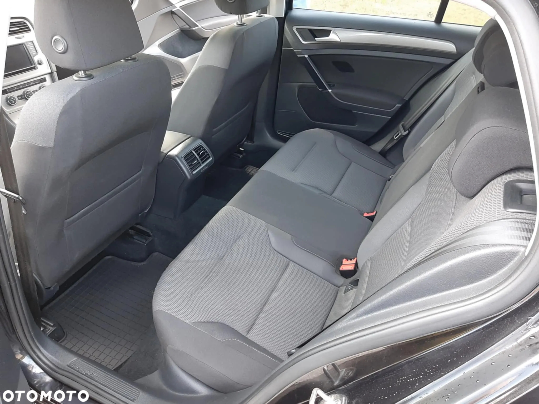 Volkswagen Golf - 7