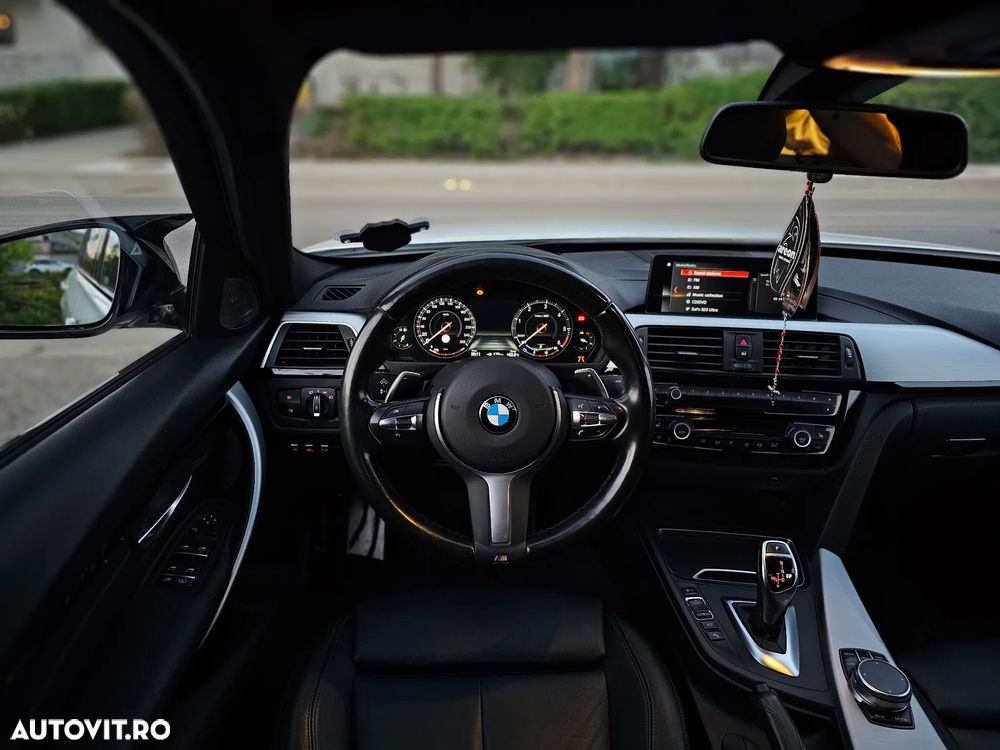 BMW Seria 3 320d xDrive AT M Sport - 2