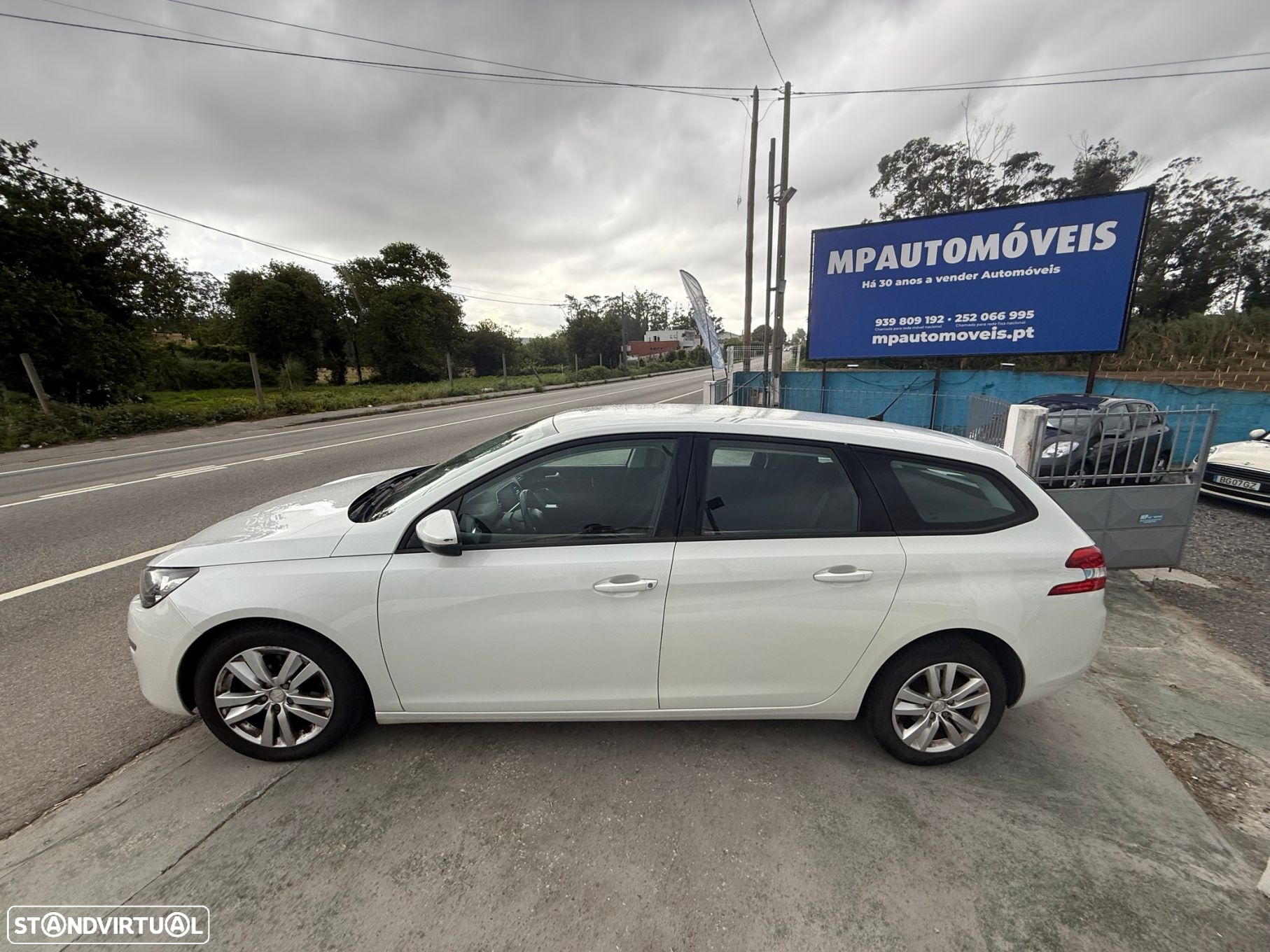 Peugeot 308 SW 1.6 BlueHDi Active - 8