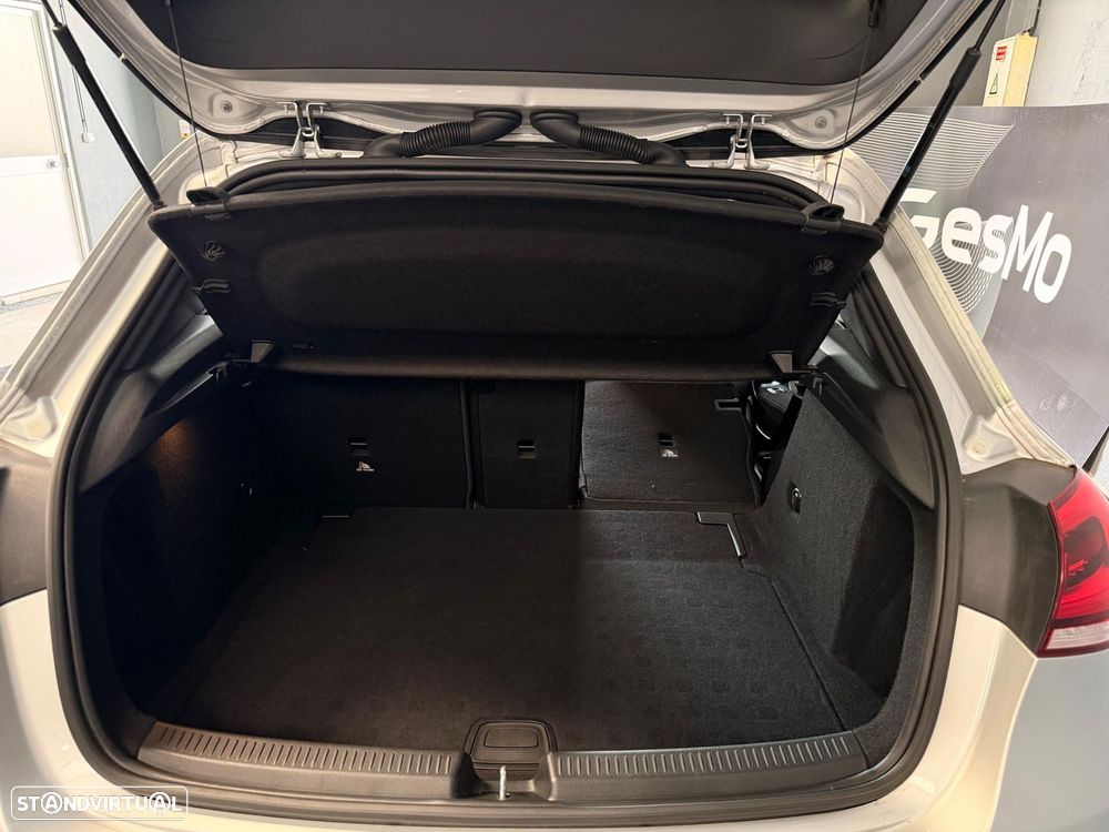 Mercedes-Benz A 200 AMG Line Aut. - 32