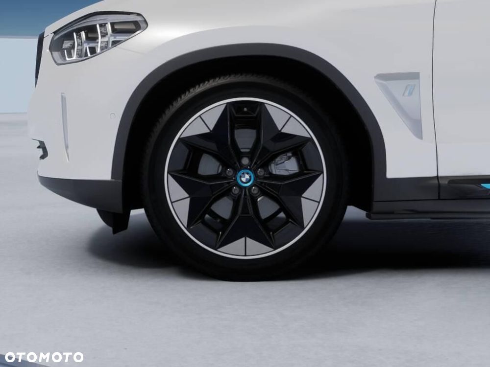 BMW iX3 80kWh Impressive - 4