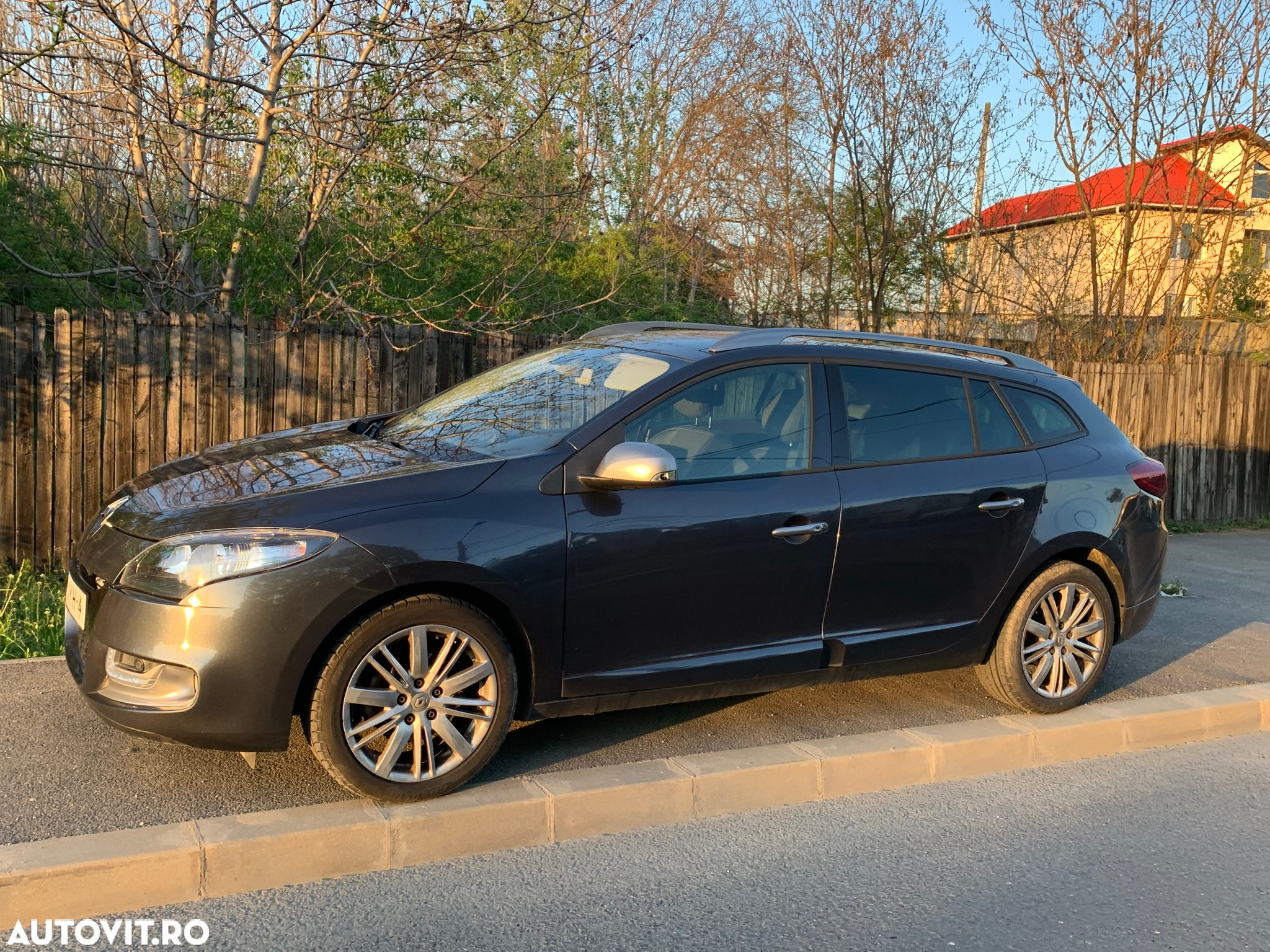 Renault Megane ENERGY dCi 110 GT LINE - 12