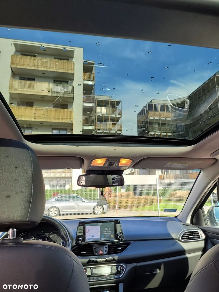 Hyundai i30 Kombi 1.4 T-GDI DCT Premium - 14