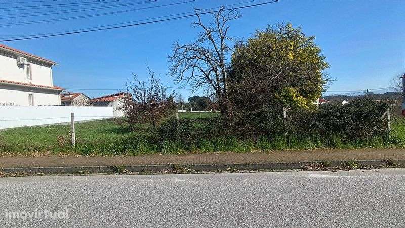 Invista no futuro: Terreno Urbano Pronto a construir - Grande imagem: 3/12