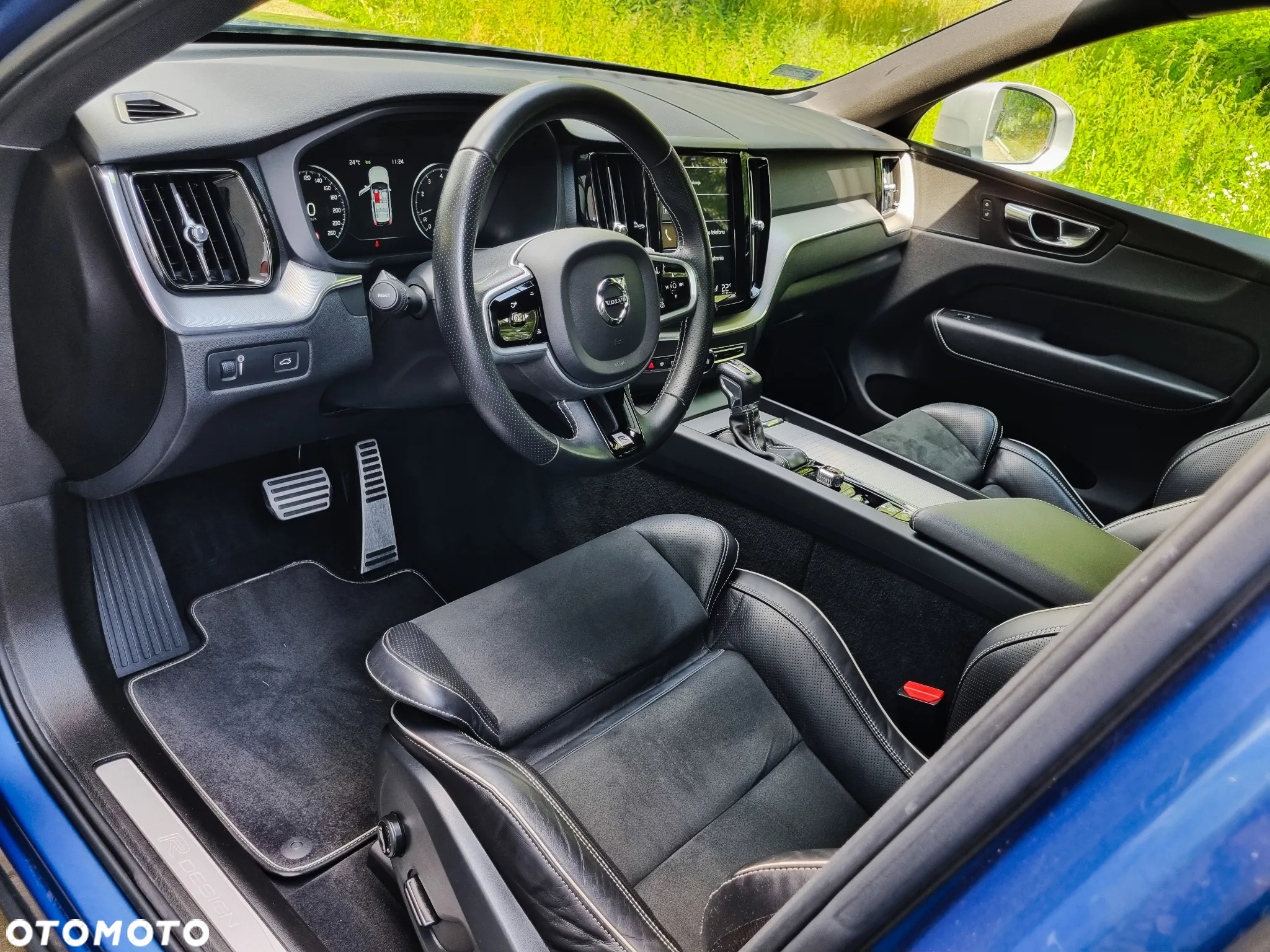 Volvo XC 60 T4 R-Design - 12