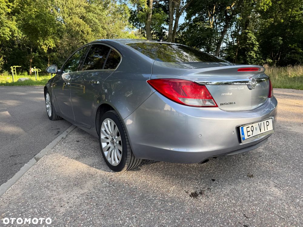 Opel Insignia 2.0 CDTI Cosmo - 11