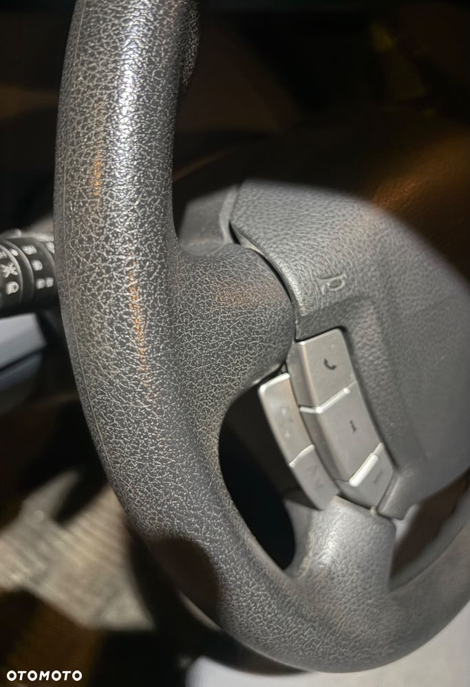 Nissan Primera 1.6 Visia - 17