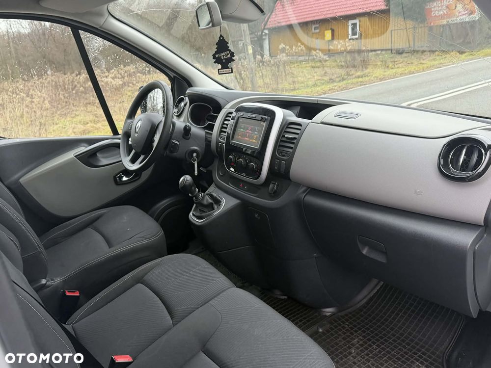 Renault Trafic - 15