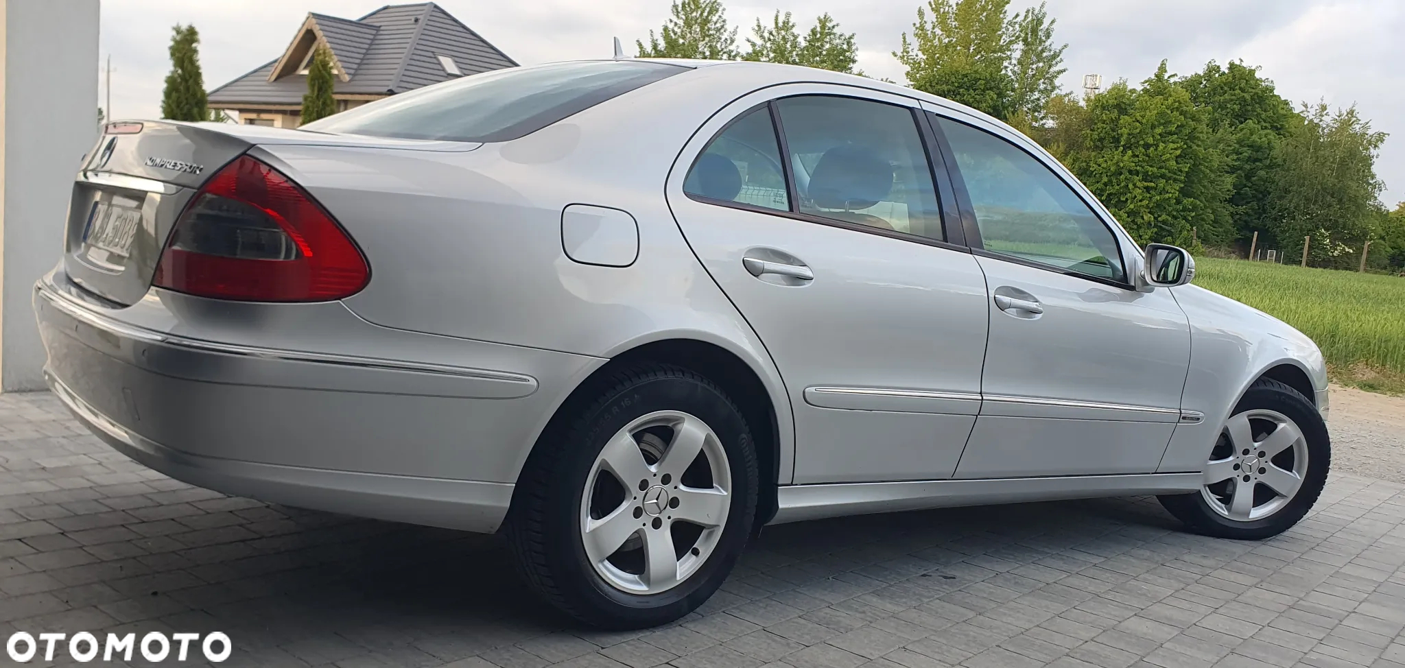 Mercedes-Benz Klasa E - 21