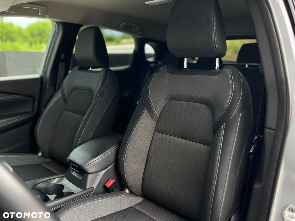 Nissan Qashqai 1.3 DIG-T N-Connecta - 25