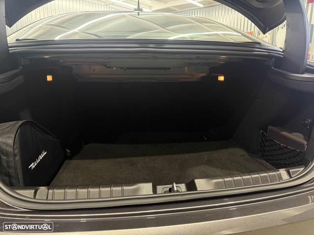 Maserati Ghibli GT Hybrid - 49