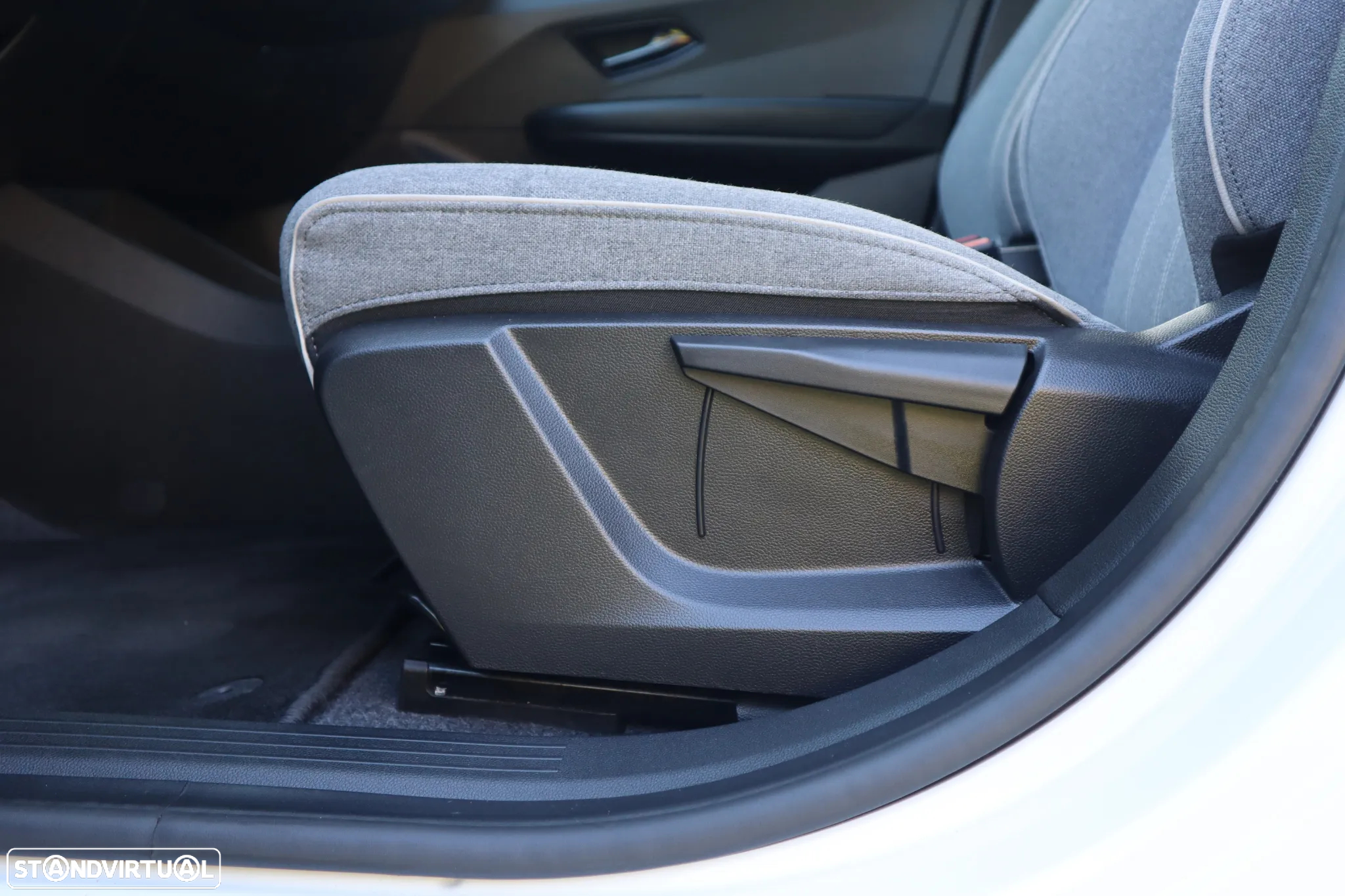 Renault Mégane E-Tech EV40 130hp standard charge Equilibre - 19