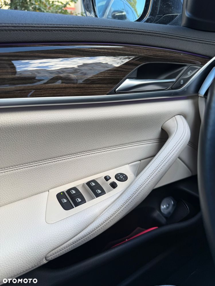 BMW Seria 5 520d xDrive MHEV Luxury Line - 6