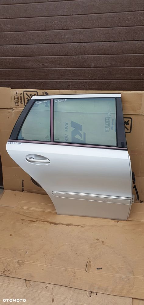 Drzwi prawy tył tylne prawe Mercedes E-Klasa W211 Kombi C744 - 6