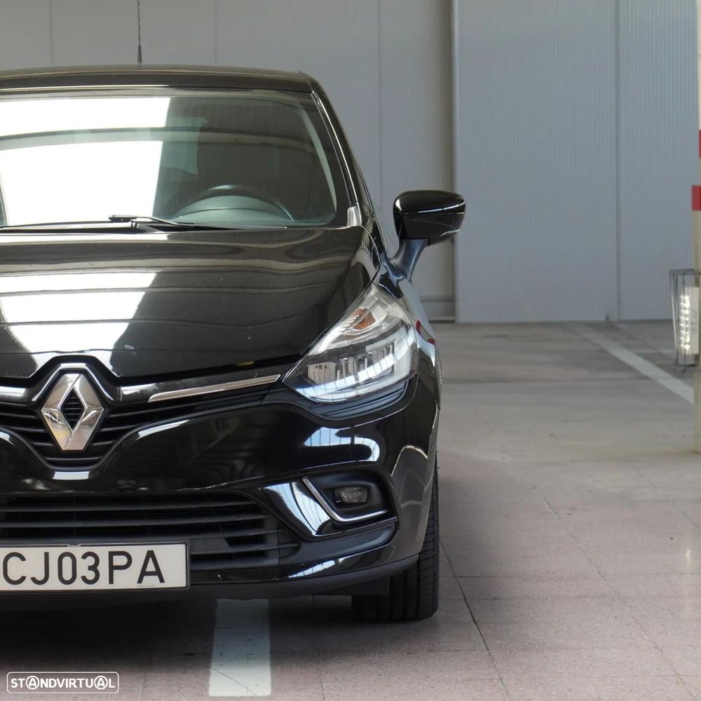 Renault Clio - 36